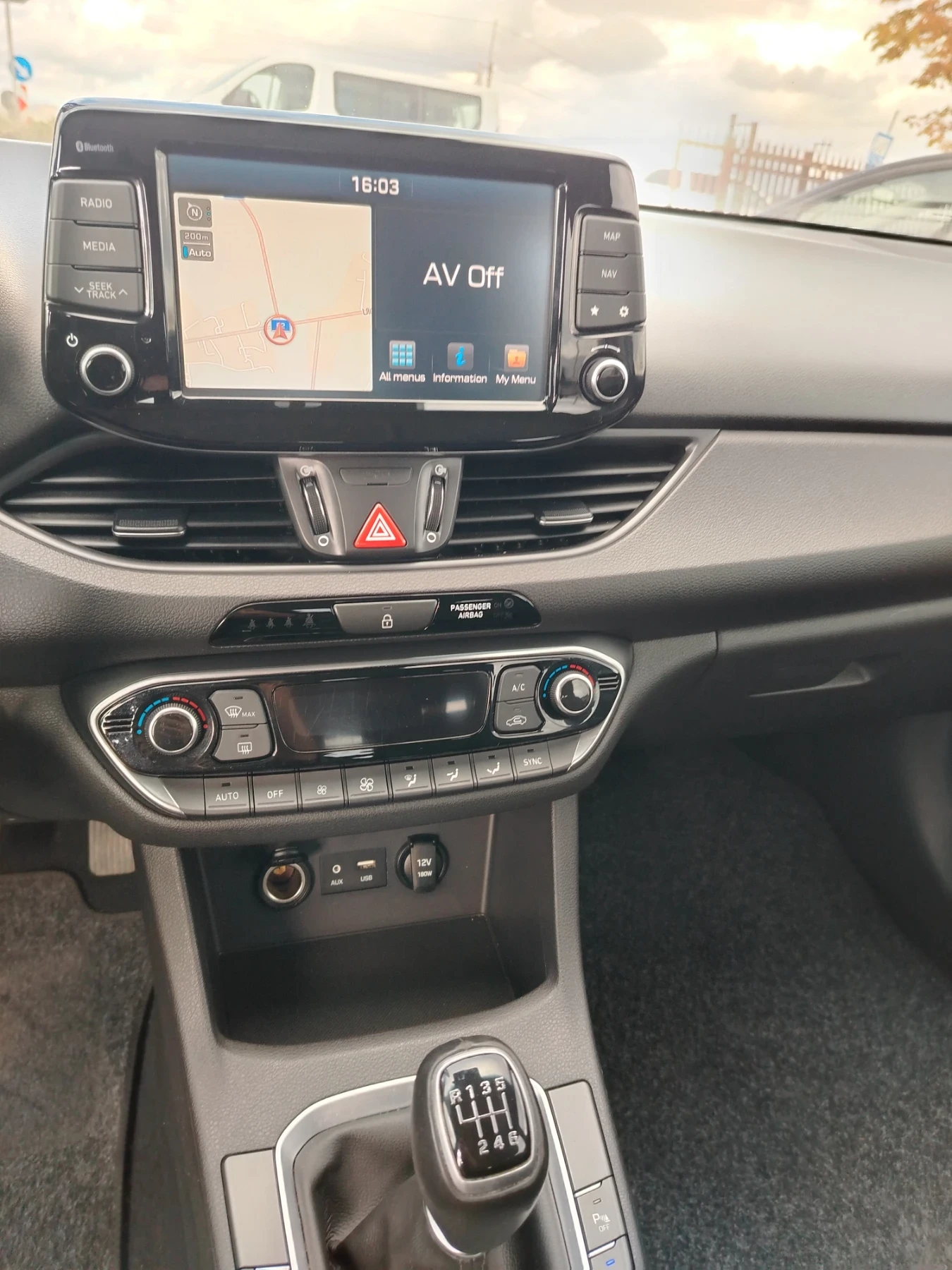 Hyundai I30 1.6 CRDI NAVI, CAMERA | Mobile.bg � ����������� 14