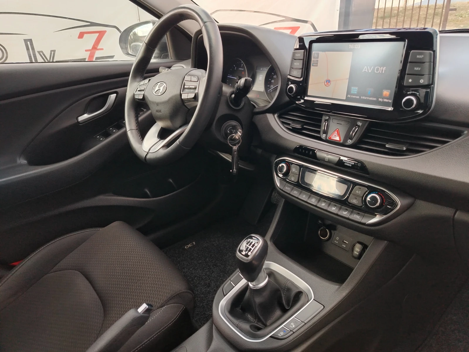 Hyundai I30 1.6 CRDI NAVI, CAMERA | Mobile.bg � ����������� 15