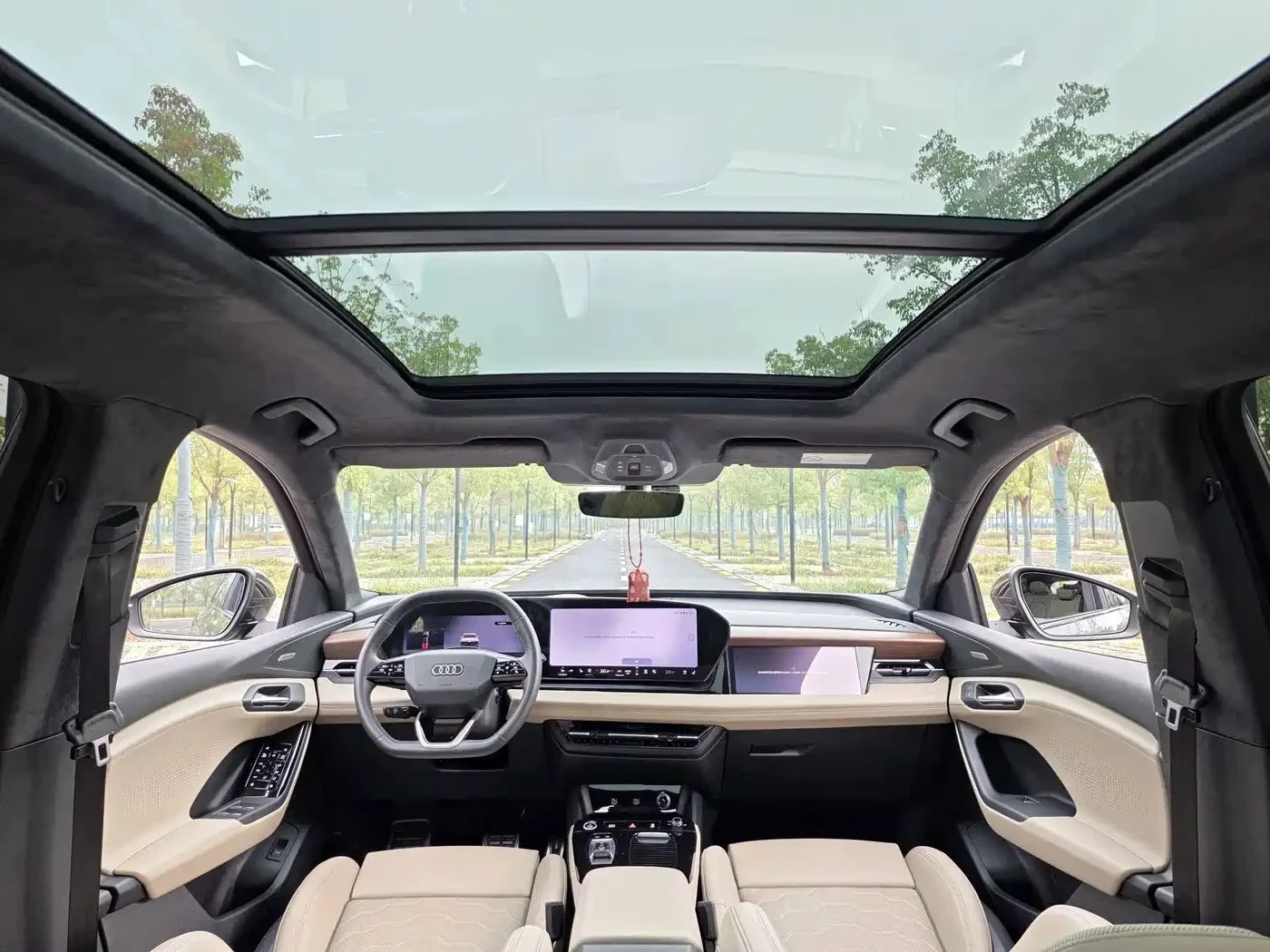 Audi E-Tron, снимка 13 - Автомобили и джипове - 56689618