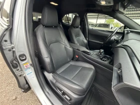 Lexus UX 250h Luxury/4x4/360Camera/HUD/ML Sound/В гаранция , снимка 16