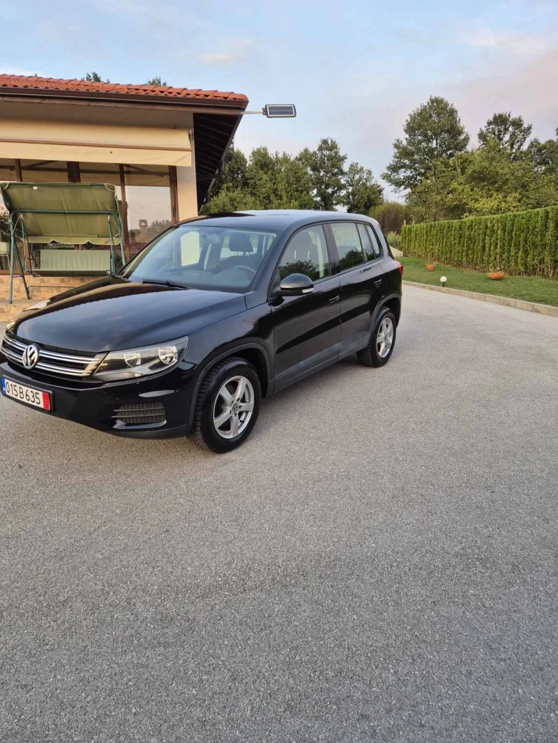 VW Tiguan 2.0 TDI 4x4, снимка 5 - Автомобили и джипове - 49191157