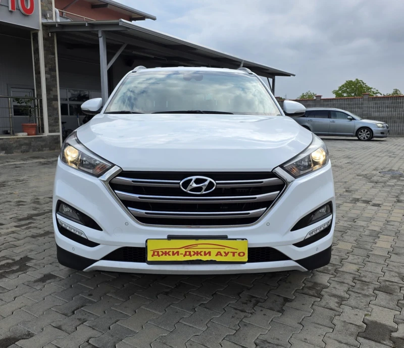 Hyundai Tucson 1.7CRDI, снимка 2 - Автомобили и джипове - 51199698