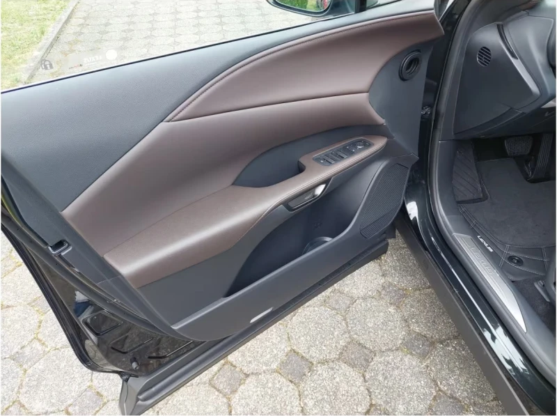 Lexus RX 450h plus НОВ!/PHEV/309HP/EXECUTIVE/PANO/360/HUD/KLESS/469g, снимка 13 - Автомобили и джипове - 52146127