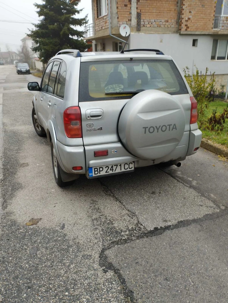 Toyota Rav4, снимка 3 - Автомобили и джипове - 52585188