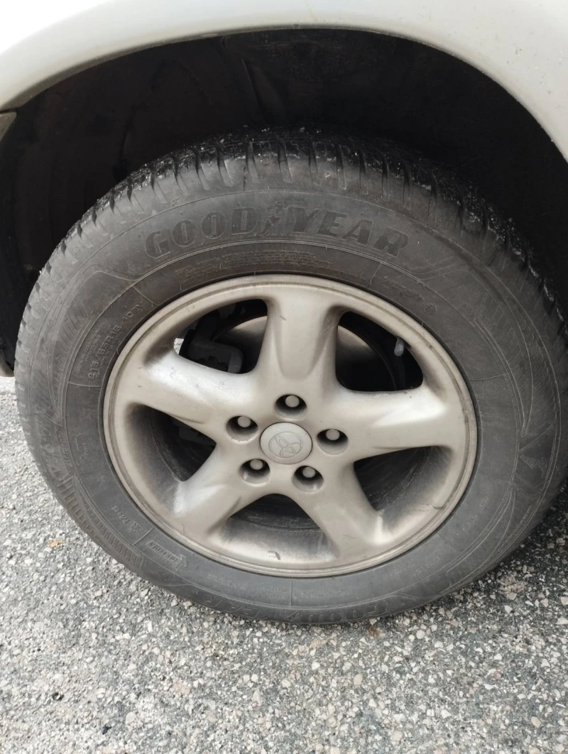 Toyota Rav4, снимка 12 - Автомобили и джипове - 52585188