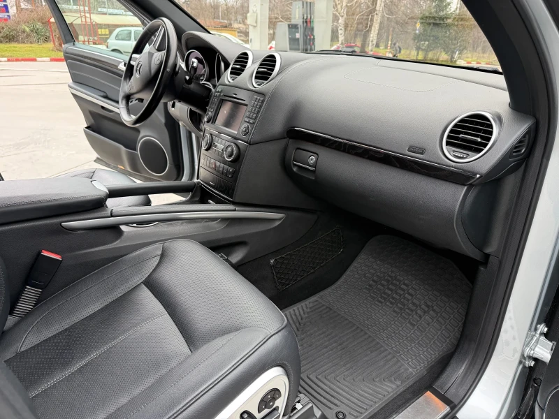 Mercedes-Benz GL 500 AMG Grand Edition, снимка 9 - Автомобили и джипове - 53507781