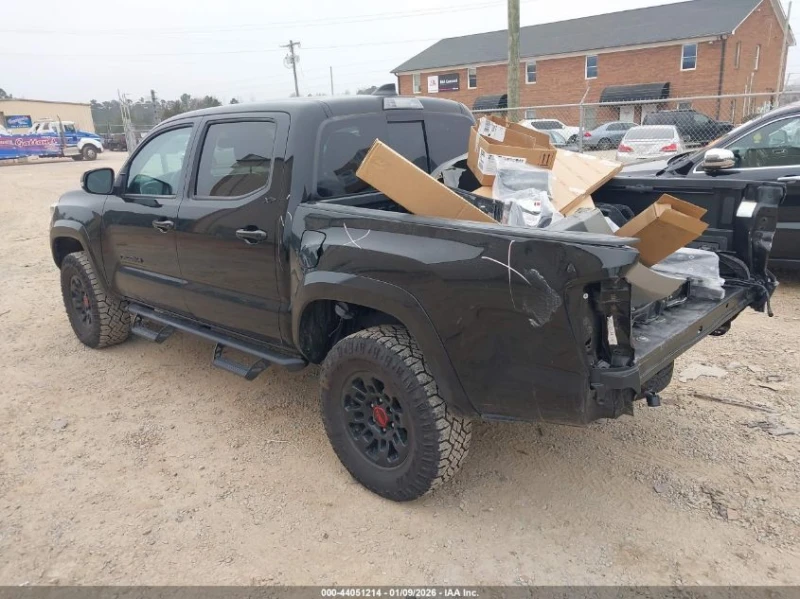 Toyota Tacoma 3.5l Sr5 V6, снимка 3 - Автомобили и джипове - 53520469