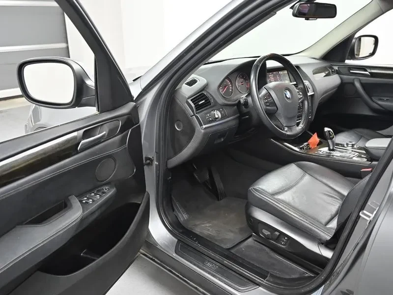 BMW X3 2.0d, снимка 11 - Автомобили и джипове - 54603104