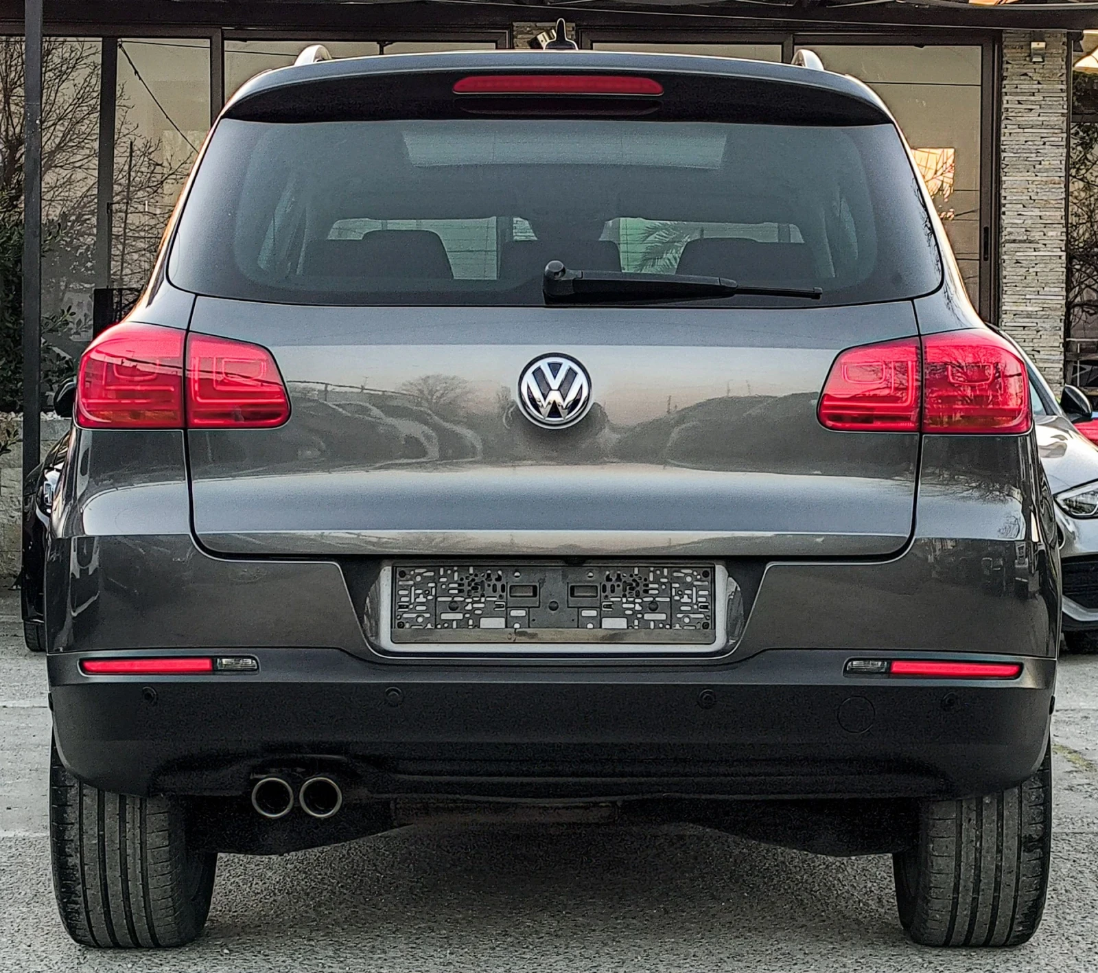 VW Tiguan 2.0TDI DSG 4-MOTION ГЕРМАНИЯ LED КАМЕРА КЕЙЛЕС, снимка 5 - Автомобили и джипове - 53211945