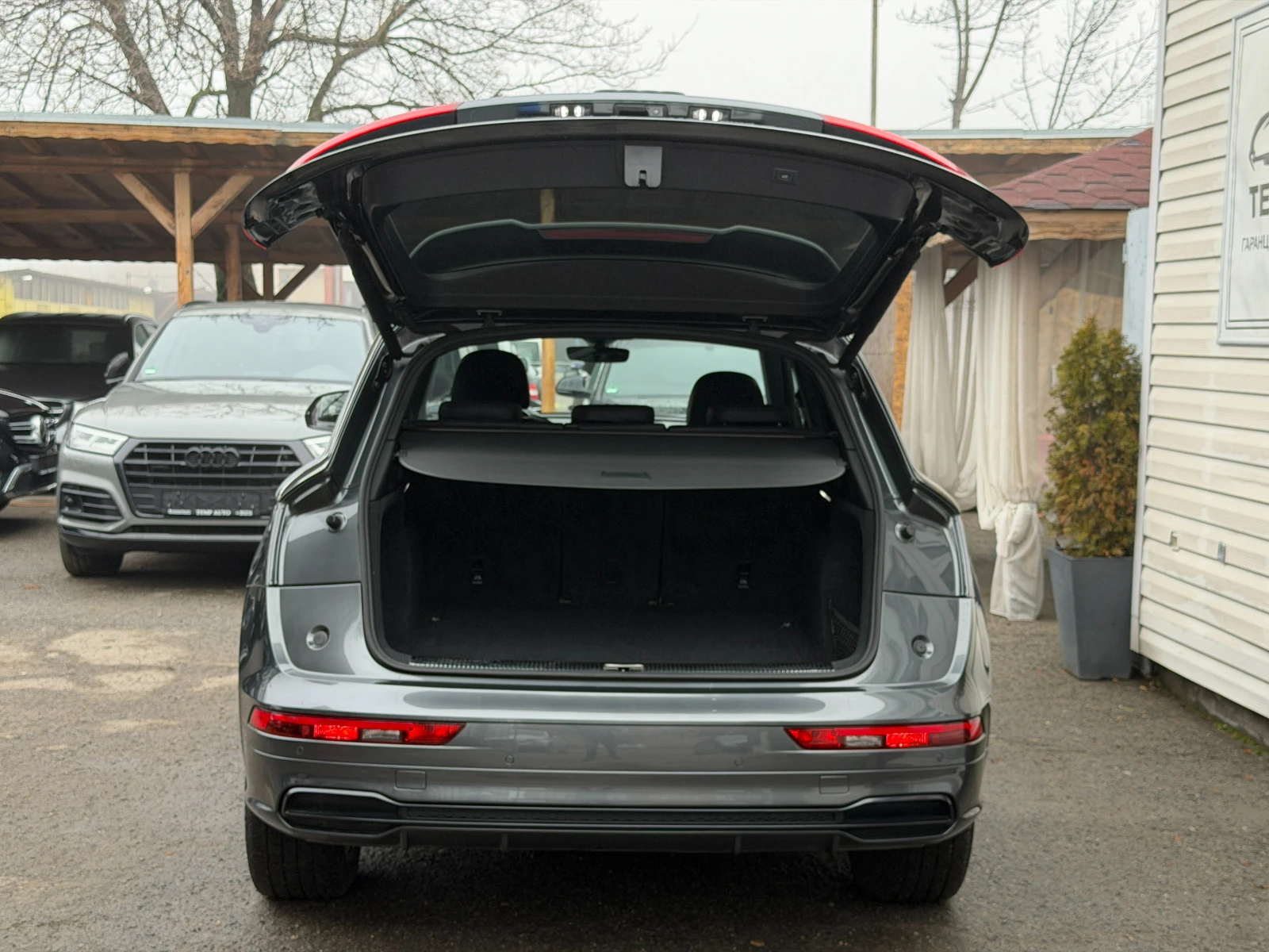 Audi Q5  190к.с* S-LINE* СЕРВИЗНА КНИЖКА С ПЪЛНА ИСТОРИЯ - изображение 6