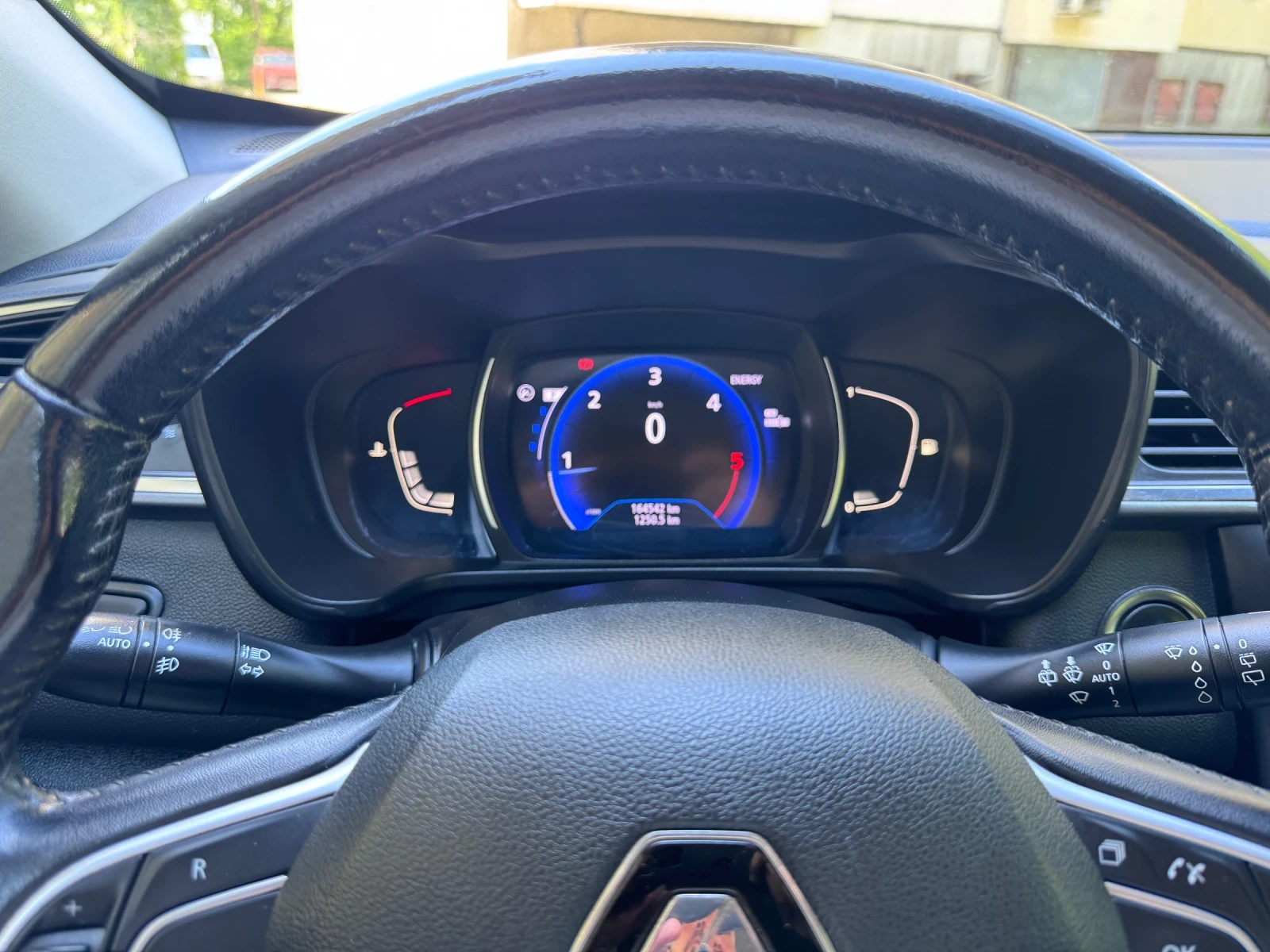 Renault Kadjar 1, 5dci автоматик, снимка 7 - Автомобили и джипове - 54567377
