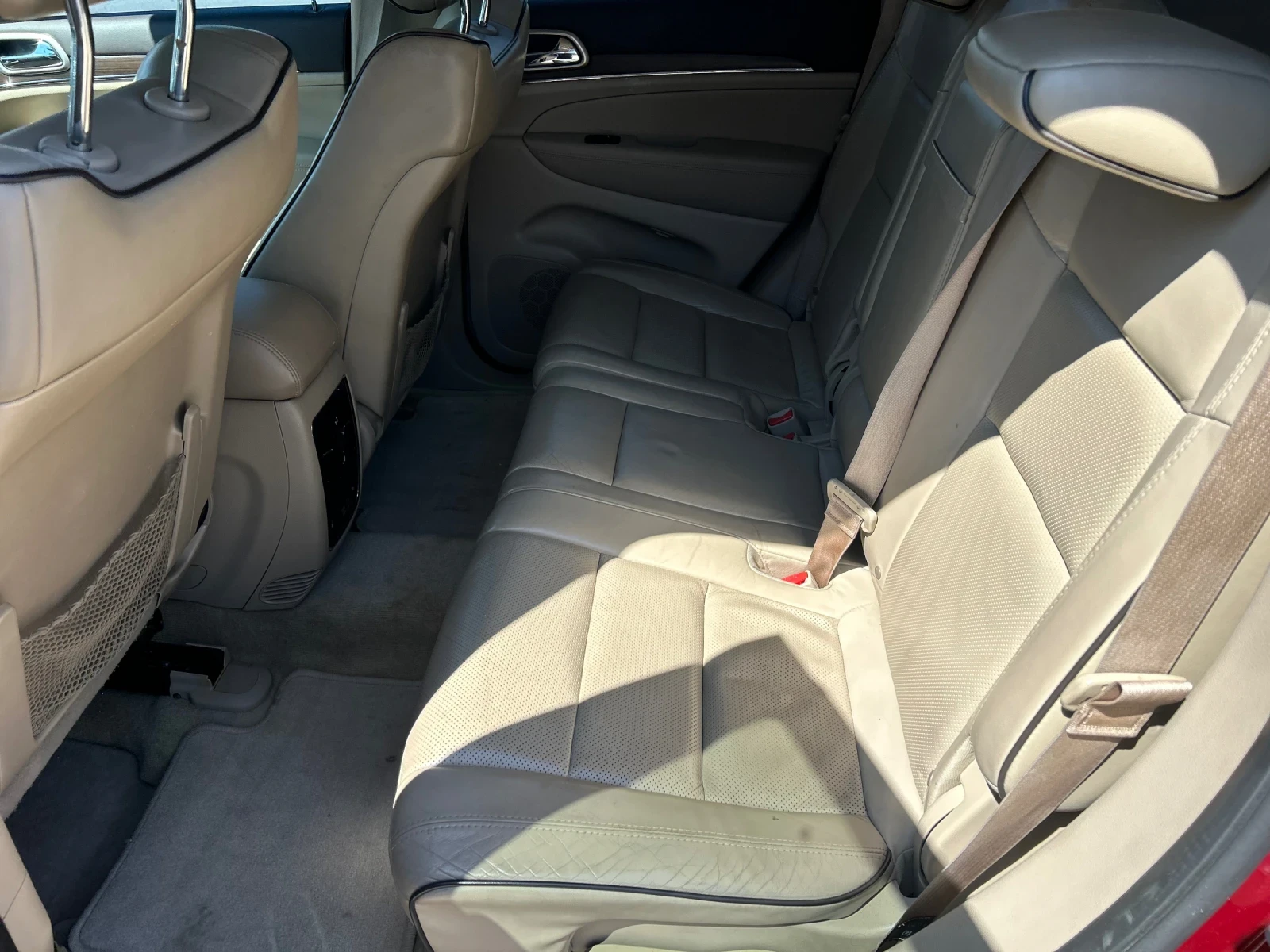 Jeep Grand cherokee, снимка 14 - Автомобили и джипове - 55471136