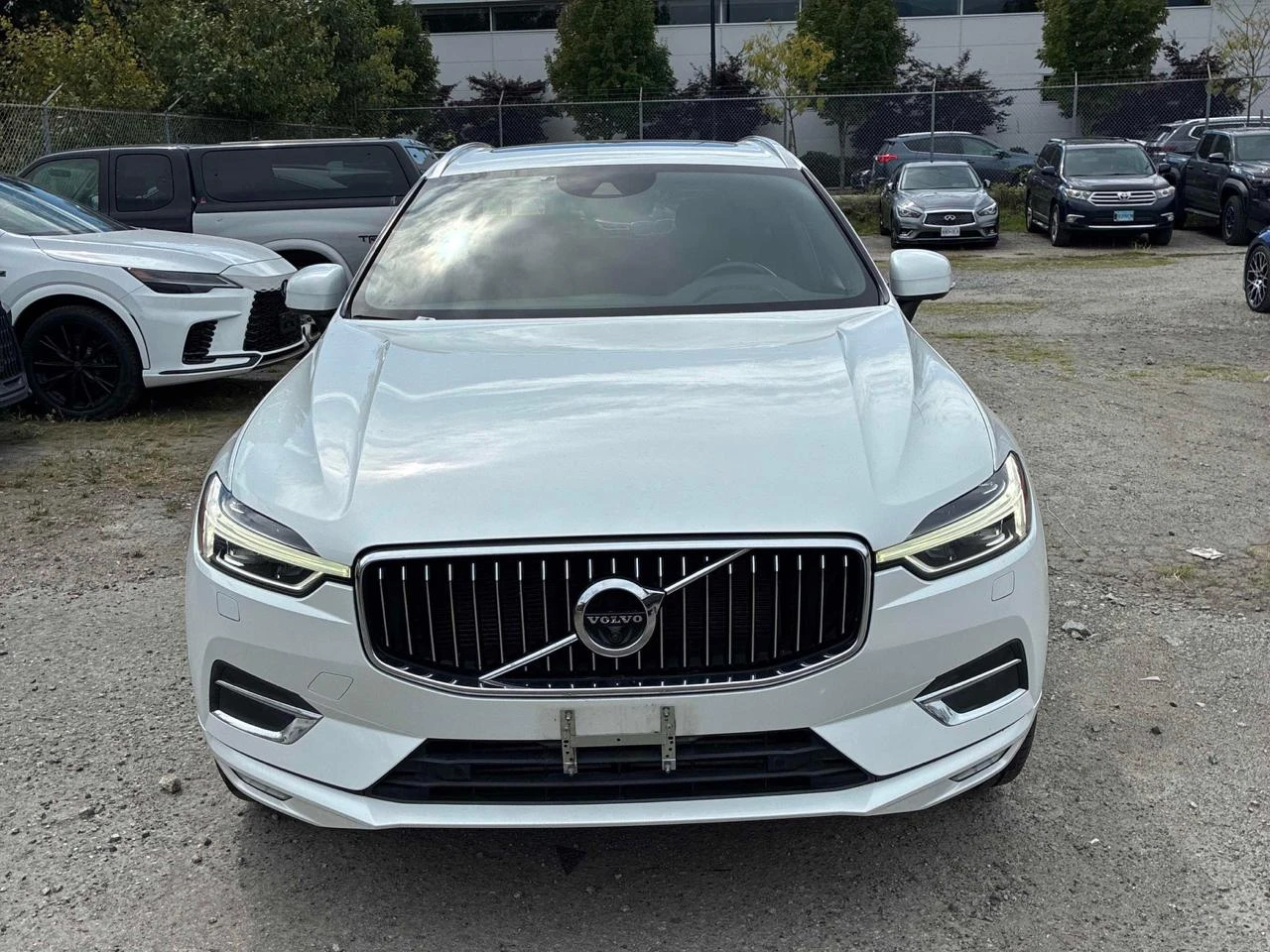 Volvo XC60 Т6 Inscription* Обдух* 360* Distronic* Клип на мот, снимка 6 - Автомобили и джипове - 55742023
