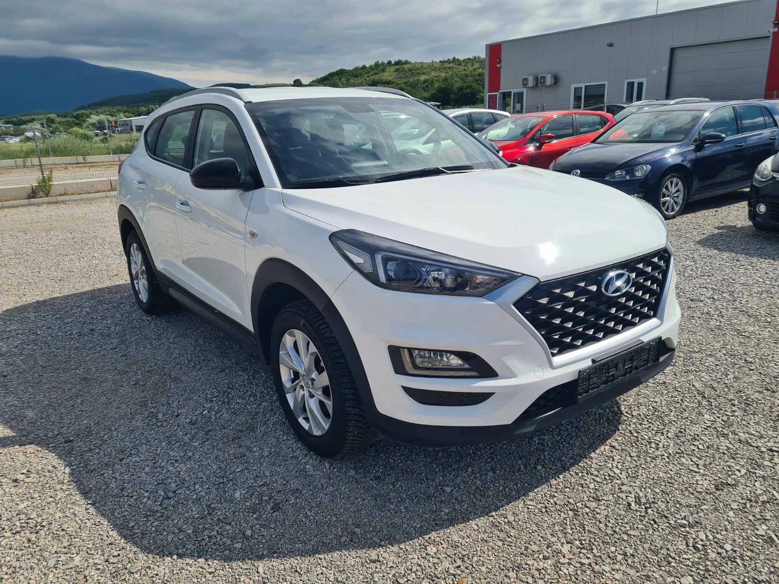Hyundai Tucson 1.6 CRDI Exellence - 116к.с. EURO 6D, снимка 13 - Автомобили и джипове - 56087343