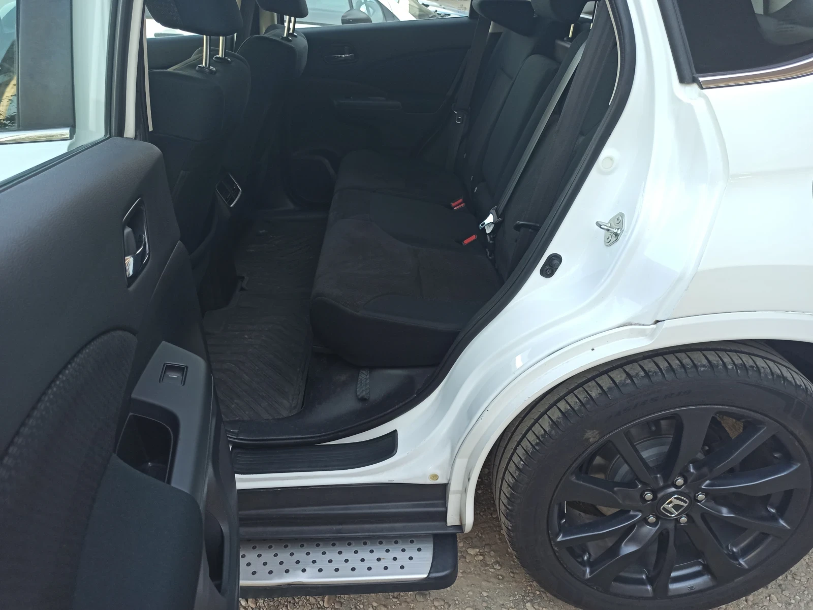 Honda Cr-v Black Edition+ 4x4+ NAVI+ LED, снимка 15 - Автомобили и джипове - 56131200