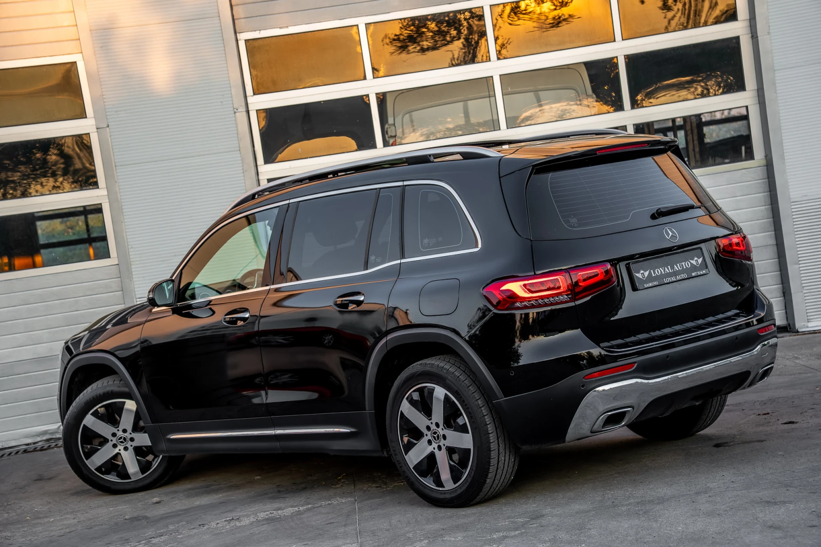 Mercedes-Benz GLB 200 BURMESTER PANO , снимка 6 - Автомобили и джипове - 56192782