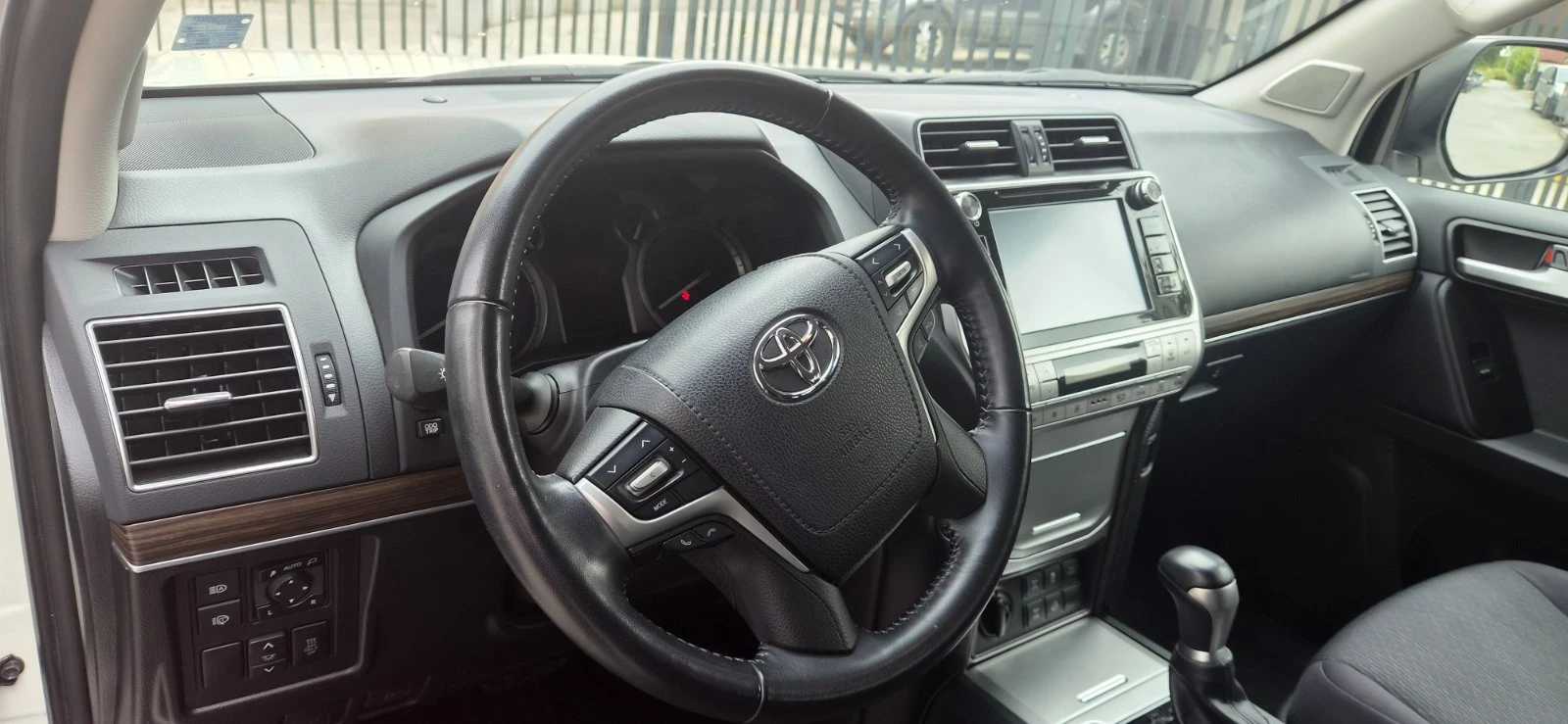 Toyota Land cruiser 150, снимка 8 - Автомобили и джипове - 56234626