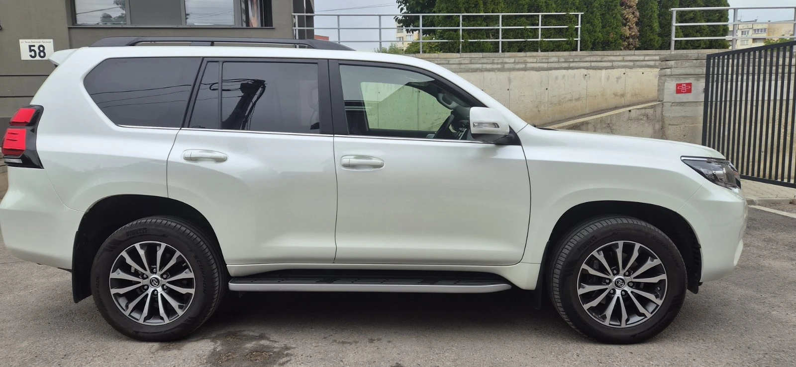 Toyota Land cruiser 150, снимка 7 - Автомобили и джипове - 56234626