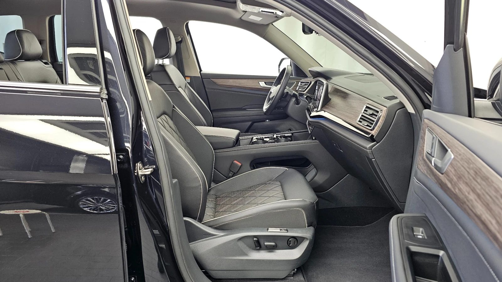 VW Atlas R-LINE AWD * FULL EXTRAS*  | Mobile.bg � ����������� 7