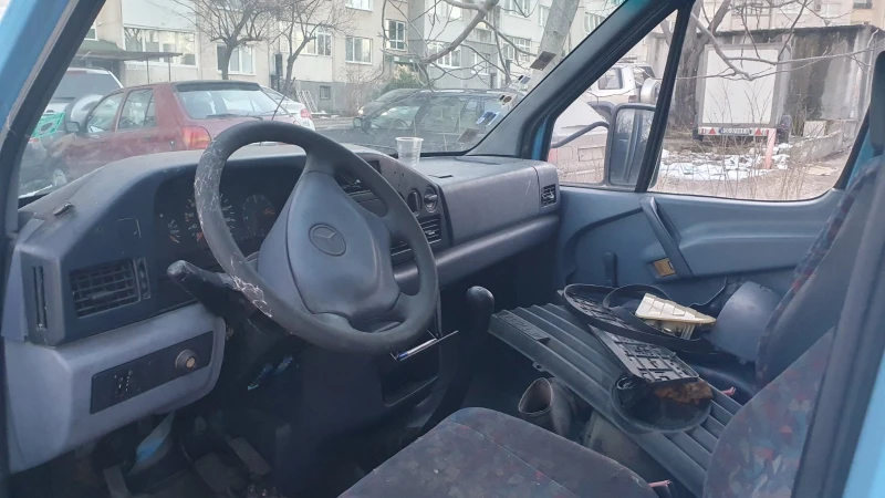 Mercedes-Benz Sprinter 412, снимка 4 - Бусове и автобуси - 47341084