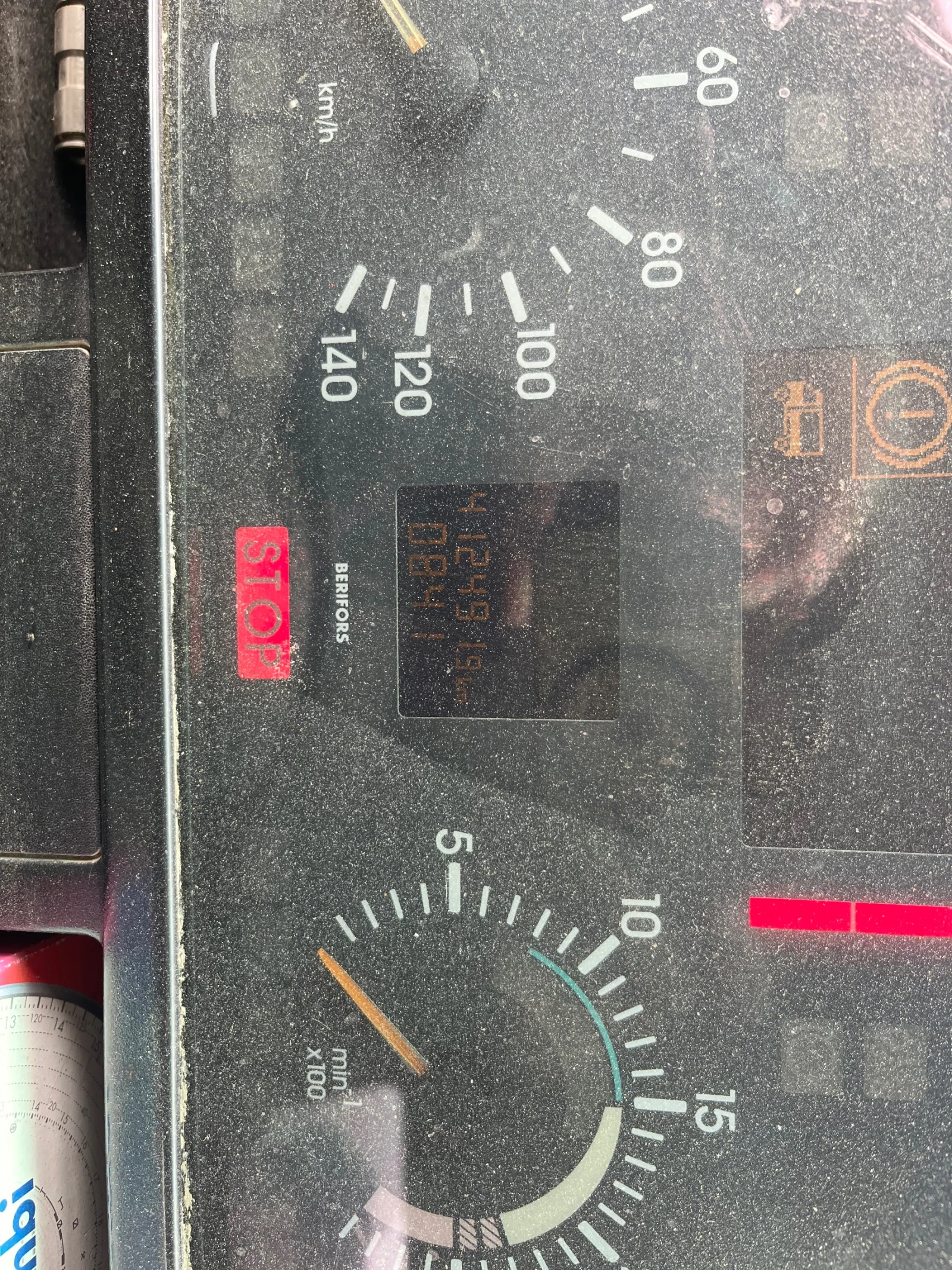 Mercedes-Benz 4140 Бетоновоз - изображение 3
