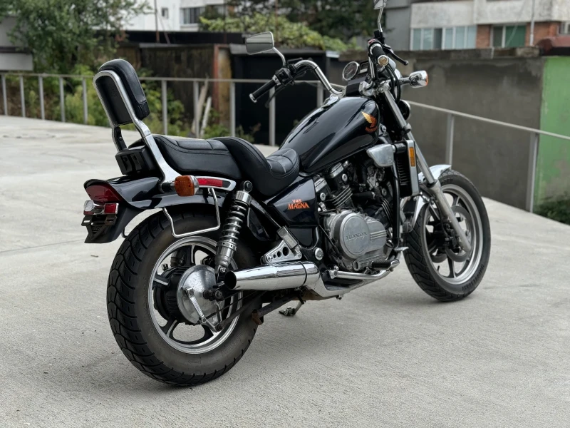 Honda Magna VF 750, снимка 5 - Мотоциклети и мототехника - 47274935