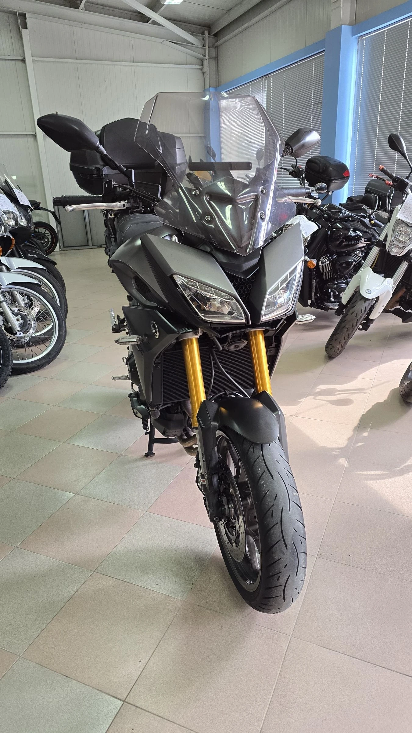 Yamaha Mt-09 Tracer 900 Лизинг !, снимка 2 - Мотоциклети и мототехника - 54962942