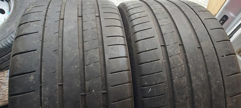 Гуми Летни 275/35R19, снимка 2 - Гуми и джанти - 35130757