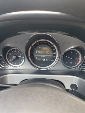 Mercedes-Benz E 220 Авангард, Топ състояние! , снимка 14