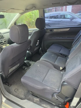 Toyota Avensis verso Газ Бензин , снимка 7