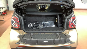 Smart Fortwo EQ Cabrio Gold Exlusive LED, снимка 9 - Автомобили и джипове - 46146709
