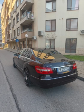 Mercedes-Benz E 220 Авангард, Топ състояние! , снимка 7