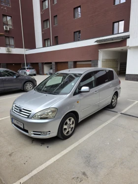 ����� �� �������� �� Toyota Avensis verso ��� ������ 
