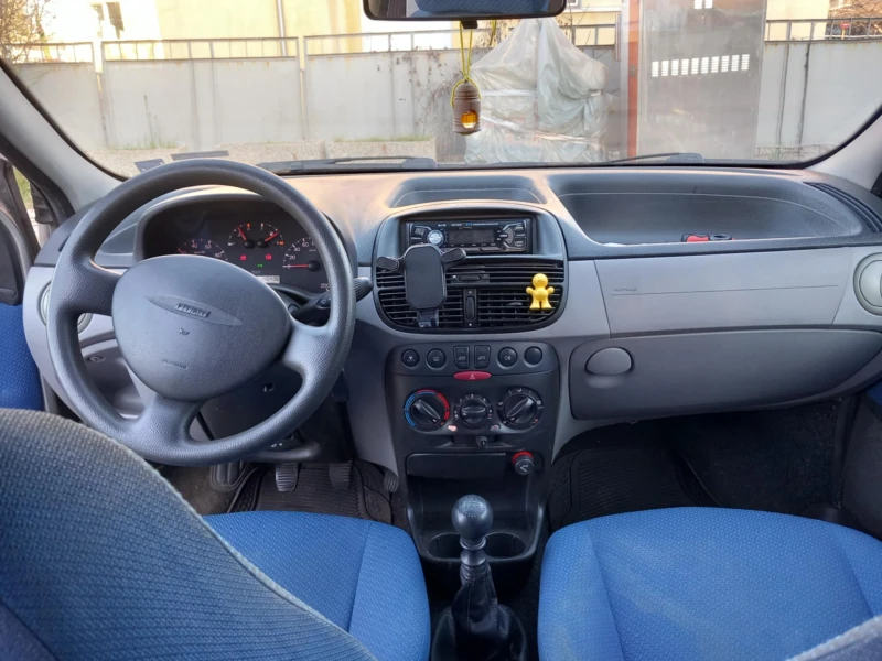 Fiat Punto, снимка 5 - Автомобили и джипове - 49597777