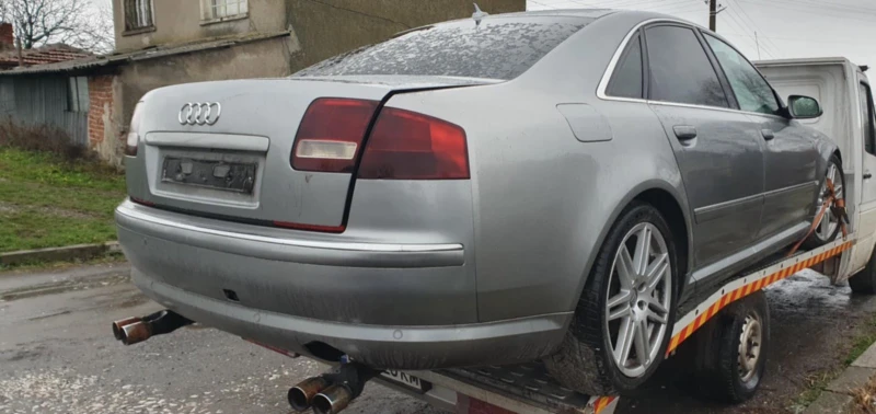 Audi A8 3.0TDI-233КОНЯ= ЧЕРЕН САЛОН ТОП САМО НА ЧАСТИ, снимка 3 - Автомобили и джипове - 49368547