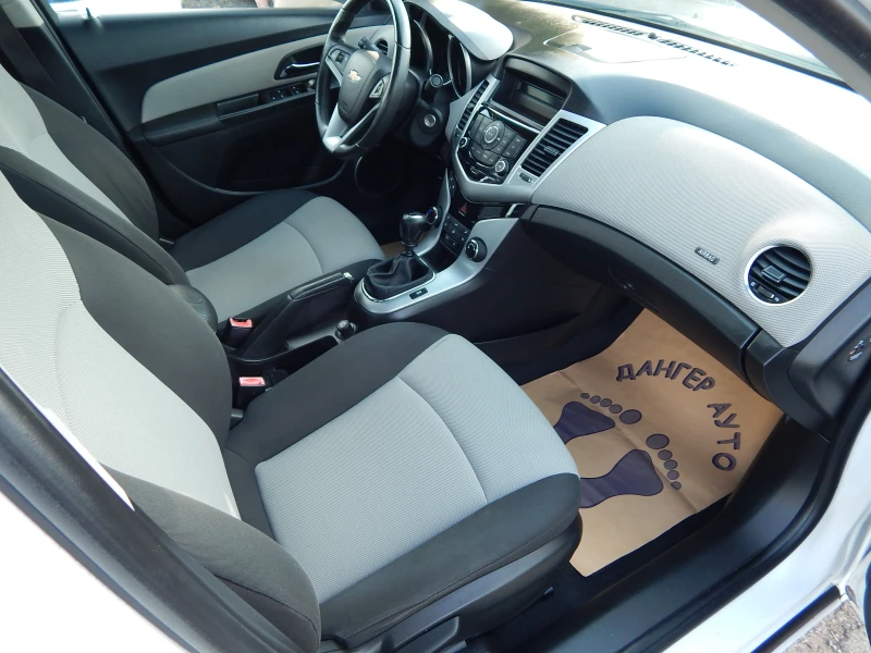 Chevrolet Cruze 1.6i* ГАЗОВ ИНЖЕКЦИОН* , снимка 15 - Автомобили и джипове - 50365950
