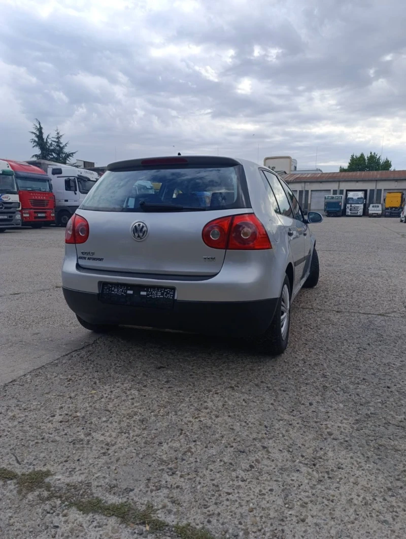 VW Golf, снимка 9 - Автомобили и джипове - 51182041