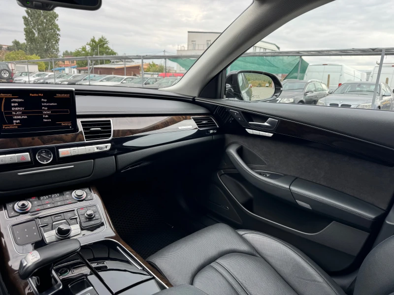 Audi A8 S 8 paket  4.0 tfsi, снимка 12 - Автомобили и джипове - 51703559