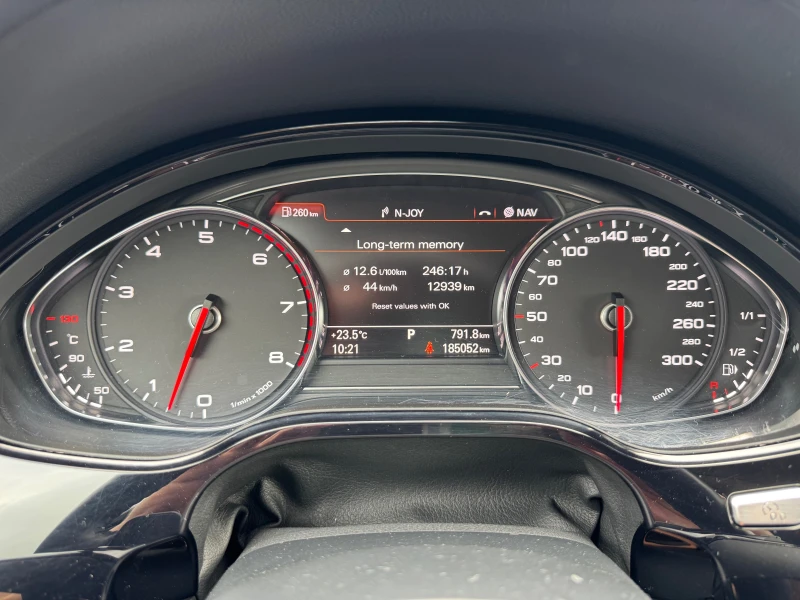Audi A8 S 8 paket  4.0 tfsi, снимка 13 - Автомобили и джипове - 51703559