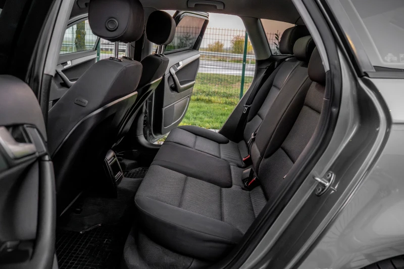 Audi A3 1.8TFSI, снимка 12 - Автомобили и джипове - 52830348