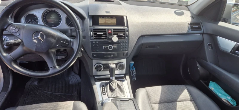 Mercedes-Benz C 200 Avangarde, снимка 6 - Автомобили и джипове - 52890051