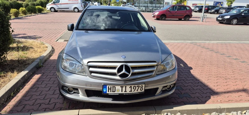 Mercedes-Benz C 200 Avangarde, снимка 3 - Автомобили и джипове - 52890051