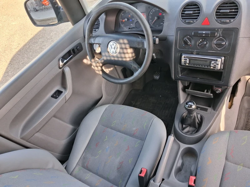 VW Caddy 2.0 SDI, 70 к.с. перфектен. , снимка 13 - Автомобили и джипове - 52958003