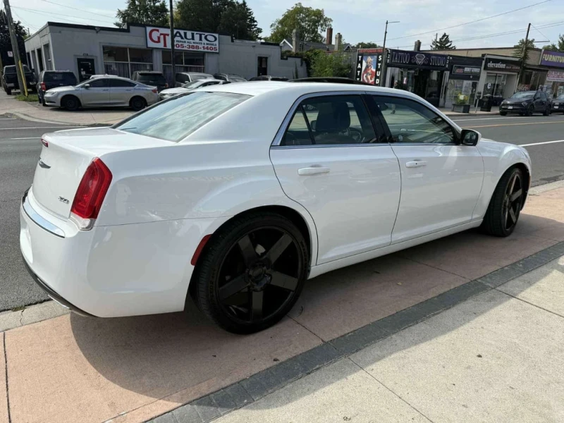 Chrysler 300c * Limited * CARFAX * ЦЕНА ДО БГ, снимка 7 - Автомобили и джипове - 53257764