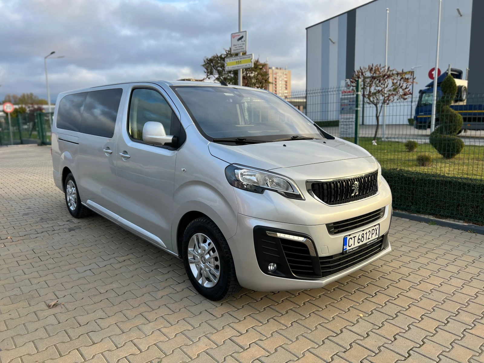 Peugeot Expert 9места* MAXI база - изображение 2