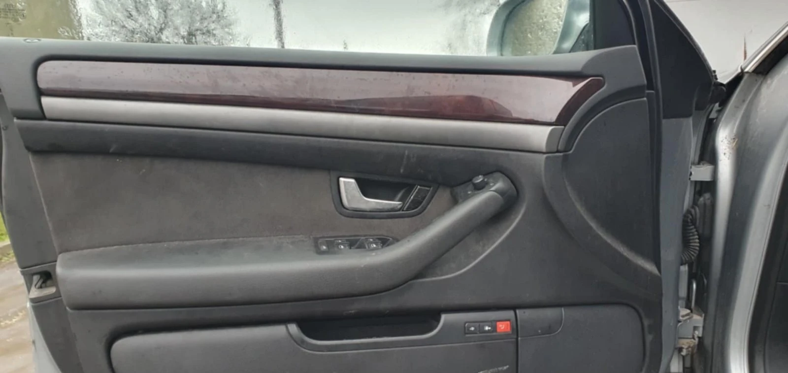 Audi A8 3.0TDI-233КОНЯ= ЧЕРЕН САЛОН ТОП САМО НА ЧАСТИ, снимка 11 - Автомобили и джипове - 53815102