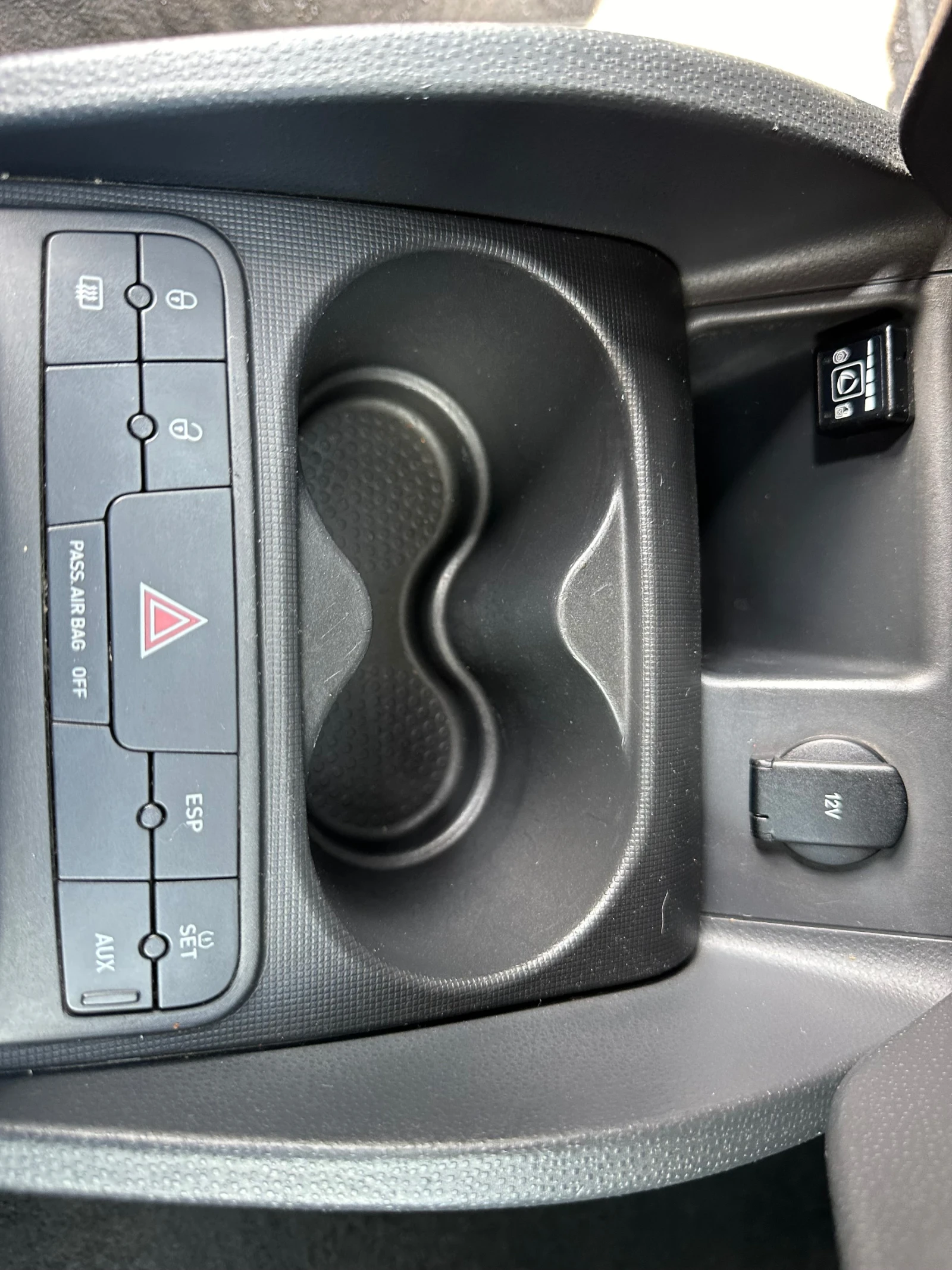 Seat Ibiza 1.6 6J - изображение 10