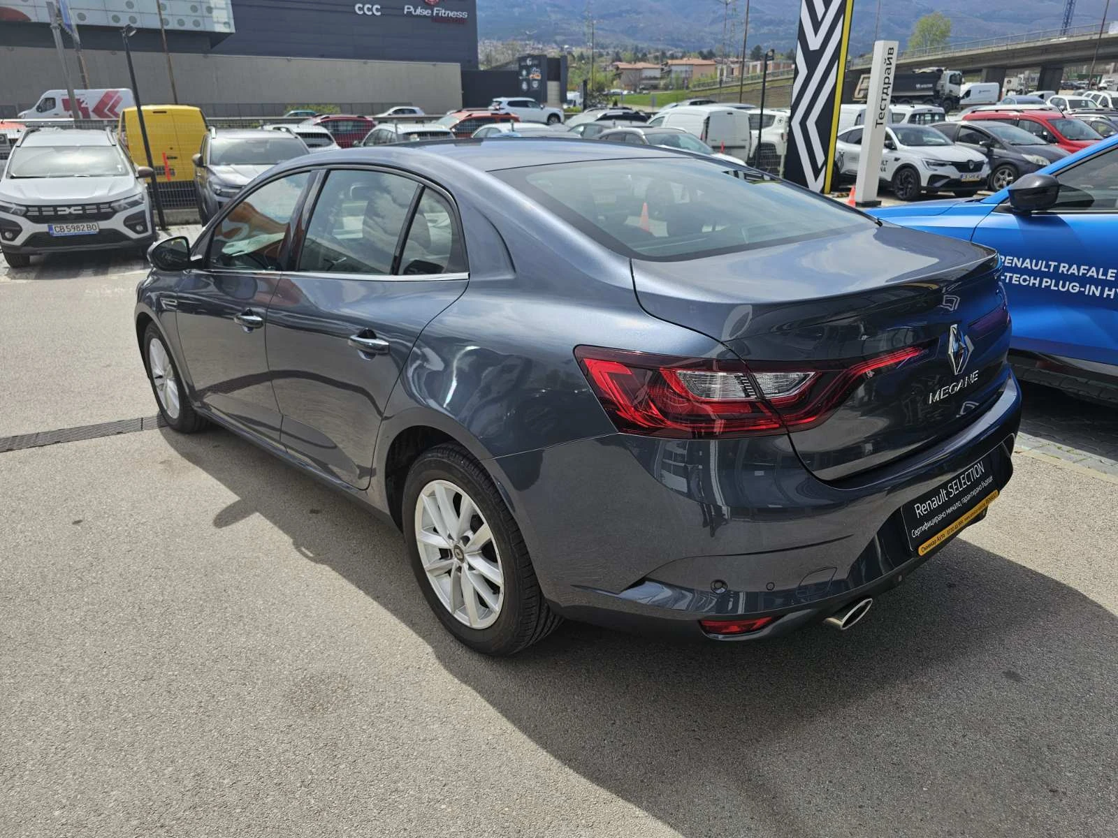 Renault Megane Energy dCi 115 к.с. дизел Stop&Start EDC6 - изображение 4