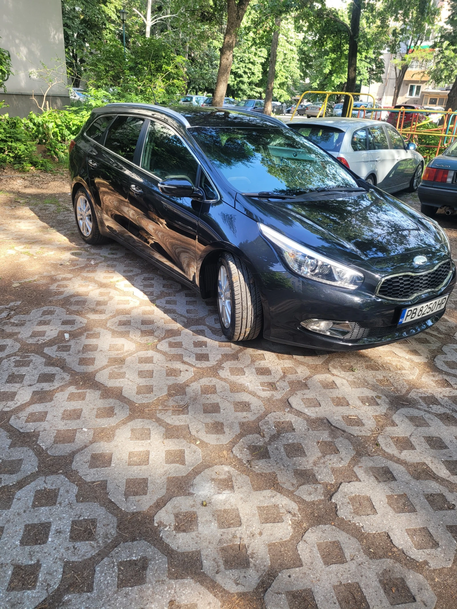 Kia Ceed SW 1.6 GDI   2014 г. | Пълен пакет екстри - изображение 2
