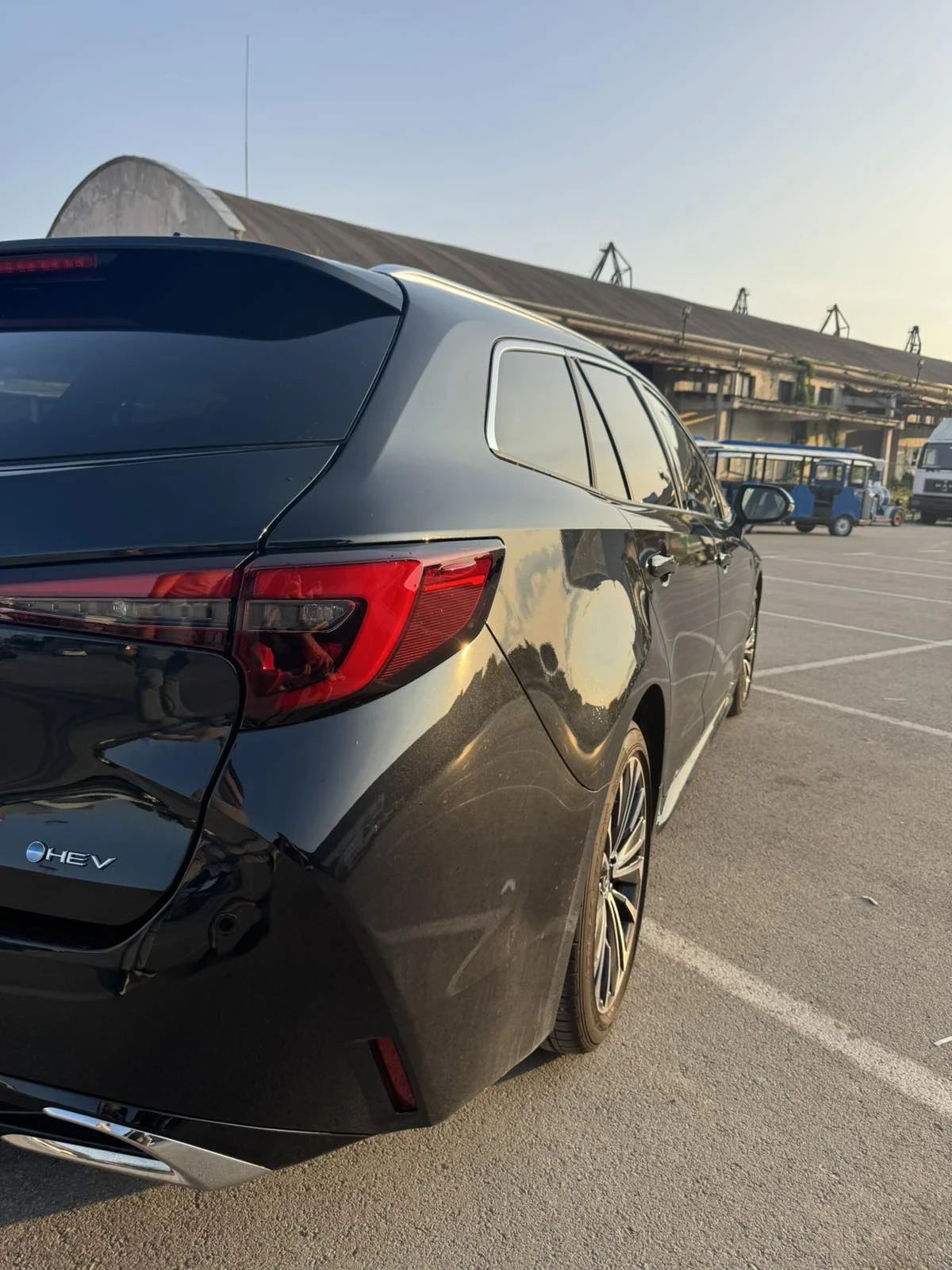 Toyota Corolla TS 2.0 HEV Executive plus - изображение 8